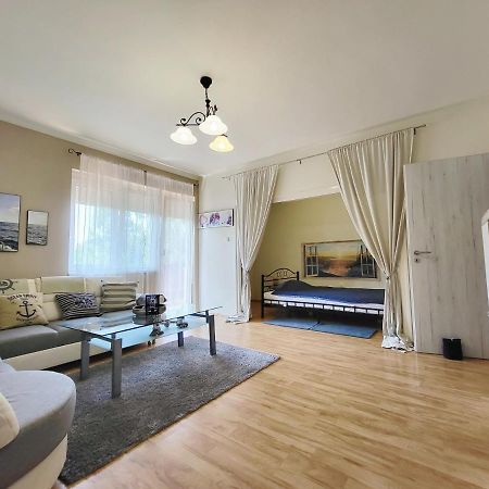 Апартаменты Apartman Balaton Кестхей Экстерьер фото