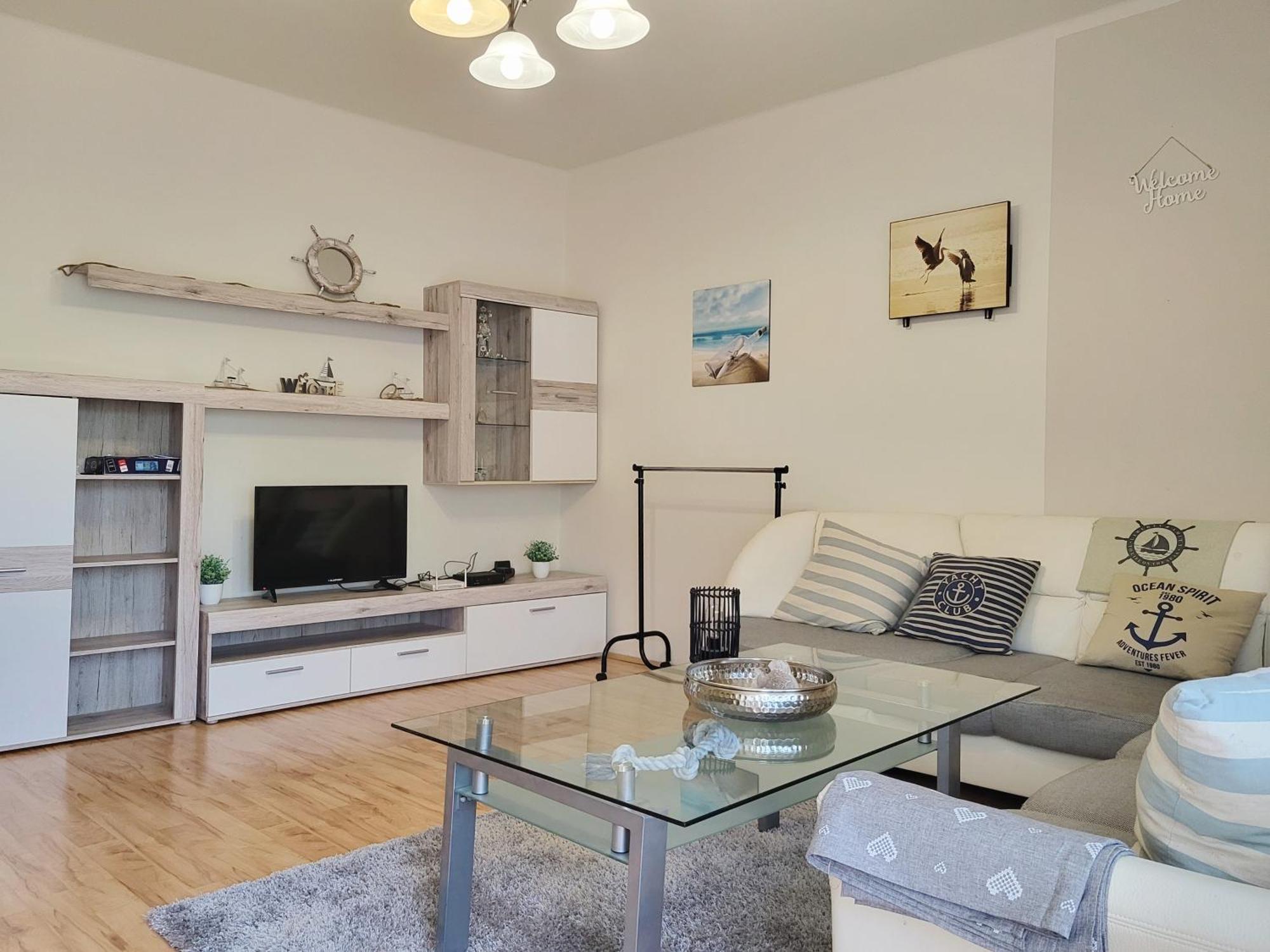 Апартаменты Apartman Balaton Кестхей Экстерьер фото
